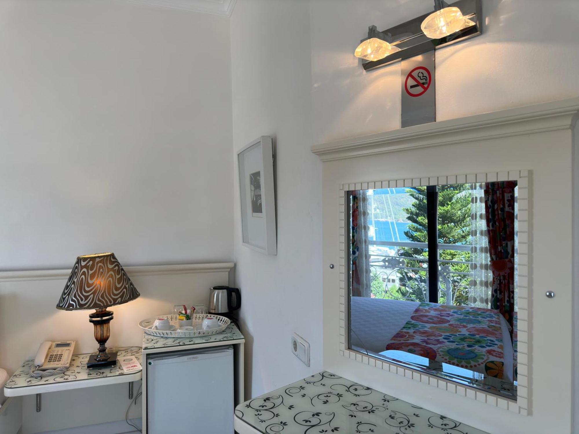 Ata Park Hotel Fethiye Exteriör bild
