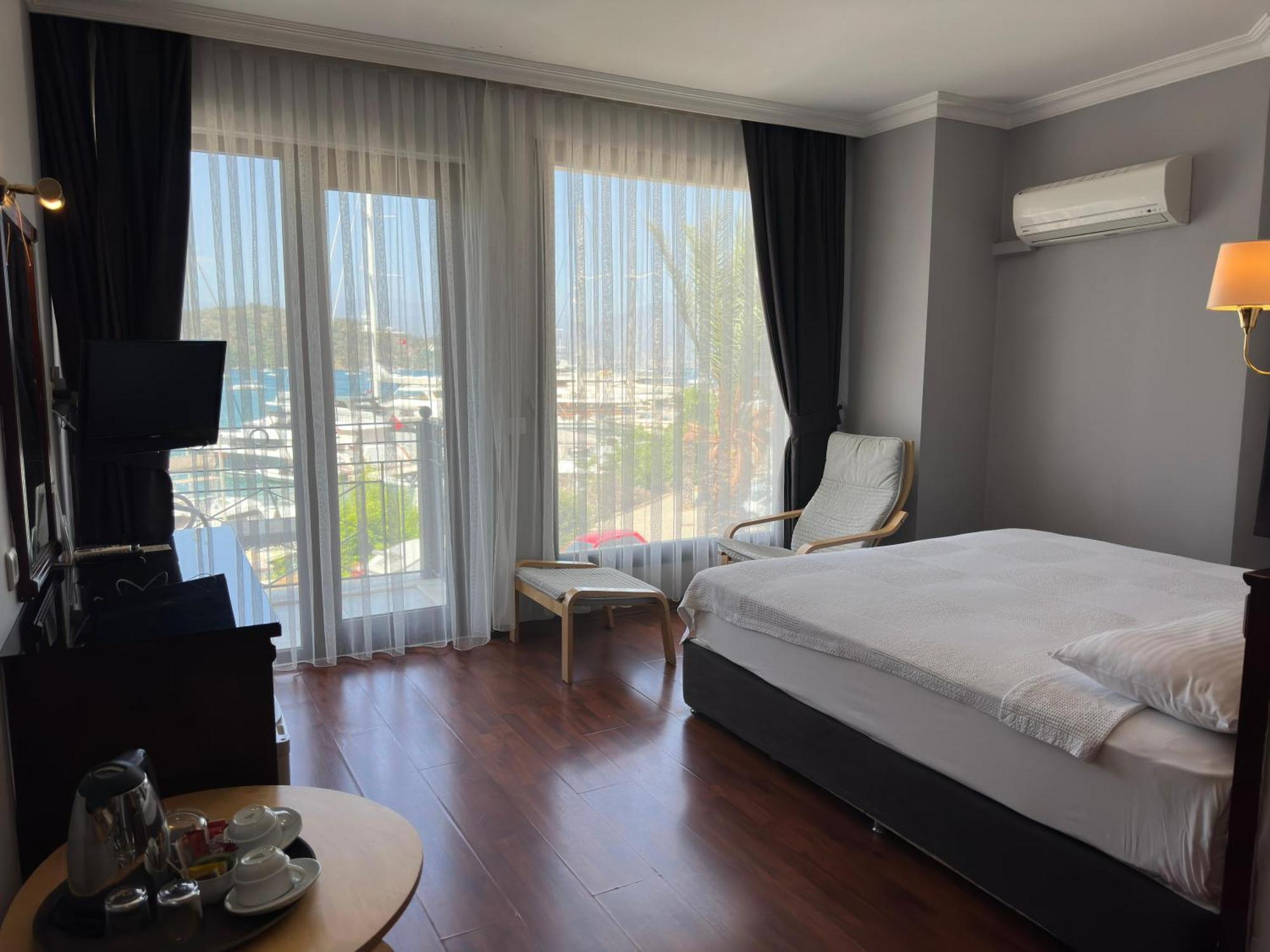 Ata Park Hotel Fethiye Exteriör bild